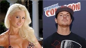 New york times best selling author. Meet Holly Madison S New Boyfriend Zak Bagans
