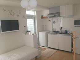 玄関を入るとすぐにキッチンがあります apartamento japones decoracao kitnet decoracao de ambientes