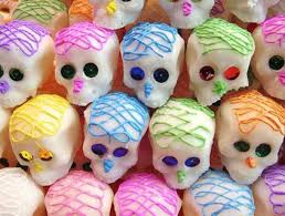 Calaveras De Dulce Dia De Muertos Receta De Calaveritas De Azucar Para El Altar Calaveras De Azucar Calaveras De Chocolate Como Hacer Calaveras