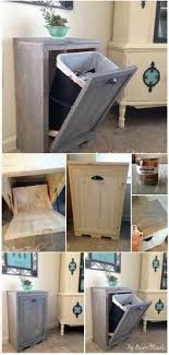 Poubelle Inclinable En Bois Construite A La Main 22 Projets De Decoration Pour La Maison De Brico In 2020 Diy Home Decor Projects Diy Home Decor On A Budget Home Diy