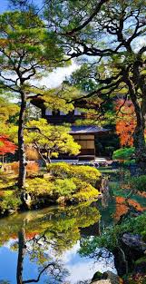 Ein Japanisches Haus Am See Ein Haus Japanisches Landschaftsfotojapanischegarten Zen Garten Japanische Landschaft Japanischer Garten