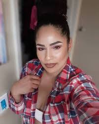 Joanna Macias's Instagram, Twitter & Facebook