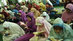 Read amalan ketika haid from the story usrah + bed story by fiza1302 (nur adilah) with 51 reads. Ketika Wanita Sedang Haid Ini Amalan Yang Boleh Dan Tidak Boleh Dilakukan Menurut Syariat Islam Sriwijaya Post