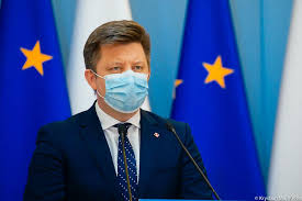 Także michał dworczyk, szef kprm odpowiedzialny za szczepienia , zabrał głos. Michal Dworczyk Opoznia Sie Termin Uruchomienia Szczepien W Zakladach Pracy Puls Medycyny Pulsmedycyny Pl