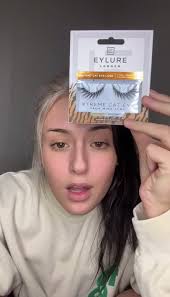 These cat eye lashes from @Eylure are EVERYTHINGGGGG OMG! Link in bio  #tryon #EylureXTREMECatEye #eylurelondonpartner