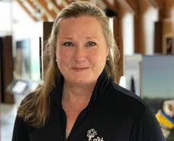 Laura Cogswell's Instagram, Twitter & Facebook