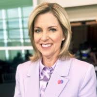 Paula Hansen's Instagram, Twitter & Facebook