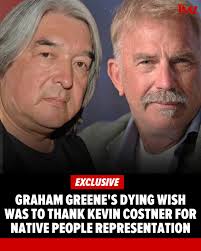 She popped a butt-naked squat in the middle of an airplane and left  passengers HORRIFIED!!! 😨 More footage of the WILD incident at the link in  bio!