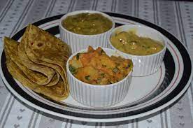 Rajasthani Thali Daal Gatte Ki Sabzi Dahi Aloo And Missi Roti Missi Roti Roti Daal