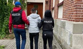 5.50 nad ranę w sobotę w okolicy ul. 19 Latek Ze Slaska Uwodzil Mezczyzn W Sieci I Grozil Ze Pokaze Ich Fikusne Zdjecia