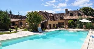 Location Gite Vert Le Buisson De Cadouin Aquitaine France 3 Maisons En Perigord Noir Avec Piscine Chauffee Et Tennis Prive Au Buisson De Cadouin