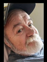 Douglas Straight's Instagram, Twitter & Facebook