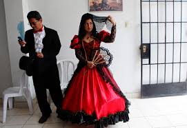 Women¡¯s knee length qipao dress red chinese wedding dress cheongsam. Beautiful Wedding Dresses From Around The World