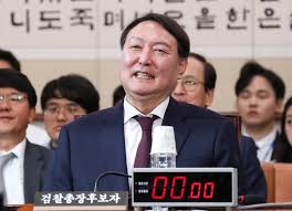 개성을 새긴다 조폭 상징서 대중화된 타투, 양성화 꿈틀. í¬í† ì‚¬ì˜¤ì • ì´ìž¥ ì‹œì¼œì¤€ë‹¤ê³  ê·¸ëŸ¬ë˜ê°€ ë¬¼ìŒì— ì›ƒë‹¤ ì§ˆíƒ€ ë‹¹í•œ ìœ¤ì„ì—´ ê²€ì°°ì´ìž¥ í›„ë³´ìž ì¤'ì•™ì¼ë³´