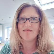 Sally Kaiser's Instagram, Twitter & Facebook