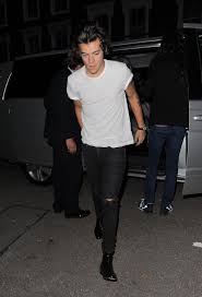 Harry styles chelsea boots harry styles boots harry styles cute harry edward styles teen vogue saint laurent chelsea boots patagonia outfit join the club. Slp Harry Styles Chelsea Boots Style Harry Styles Photos