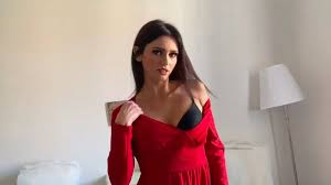 Banker lured Italian porn star by posing as photographer before battering  her to death - The Mirror