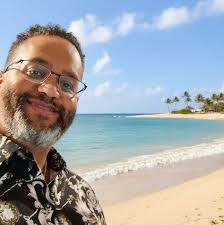 Another sad day. We're tired of losing our personal friends. Pray for  Hulk's family. He made pro-wrestling what it is today. A true American  legend. We know you made it to heaven,