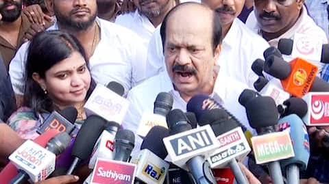 அதிமுகவில் இரண்டு கோஷ்டி : சட்டசபை தலைவர் யார் ? சபாநாயகர் ஜேசிடி பிரபாகர் தகவல்