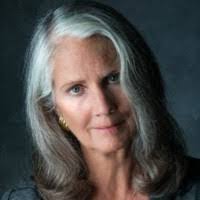 Nina Warren's Instagram, Twitter & Facebook