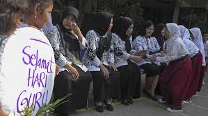 Dilengkapi artikel keislaman, konsultasi agama, kristologi, counter liberalisme, intelligent leaks, ruang khusus muslimah dan remaja Hari Guru Nasional 25 November 2020 Cara Memperingati Saat Pandemi Tirto Id