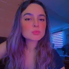 Fanny Castillo's Instagram, Twitter & Facebook