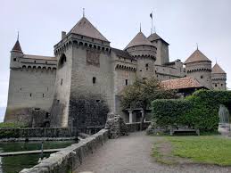 Your travel companion for the whole trip: Ariel S Castle Switzerland Lake Geneva Castles