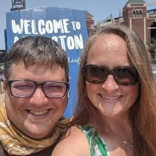 Sarah Markham Bishop (@SariAbigirl)