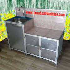 Rak piring dapat digunakan untuk mengeringkan peralatan dapur seperti piring, gelas, dan sendok setelah dicuci. Rak Kompor Dan Cuci Piring Aluminium