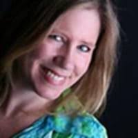 Caroline Glidden's Instagram, Twitter & Facebook