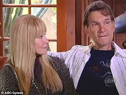 Patrick swayze has denied reports he has ended treatment to fight against his pancreatic cancer. Cancer Stricken Patrick Swayze Stops Treatment After Doctors Say There Is Little They Can Do Daily Mail Online