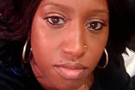 Chanelle Higgins's Instagram, Twitter & Facebook