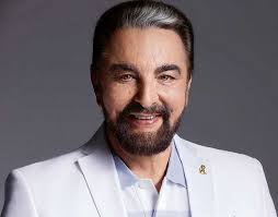 Remarqué à new delhi par un. Kabir Bedi Age Girlfriend Wife Children Biography More Starsunfolded