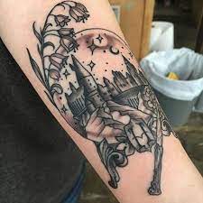 35 Enchanting Harry Potter Tattoos Bflanneryart On Instagram Hogwarts Tattoo Harry Potter Arm Tattoo H Hogwarts Tattoo Tattoos Body Art Tattoos