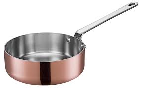 Il doppio rivestimento in rame e ceramica migliora il livello di conducibilità del calore che si distribuisce sulla superficie e non. Scanpan Padella Alta Serie Maitre D Copper A Servire In Rame Con Rivestimento Interno E Manico In Acciaio Inox Diam 16cm