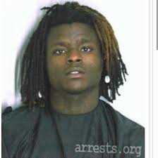 Find me something to look at 😩😩🥱