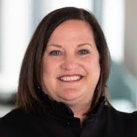 Beth Valente's Instagram, Twitter & Facebook