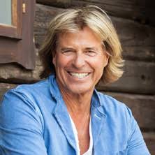 Austria's hansi hinterseer translated his fame as a downhill skiing champion into subsequent careers as a singer and actor. Hansi Hinterseer Tickets Bei Oeticket Com