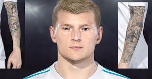 Heidi klum liebe auf dem arm. Pes 2018 Faces Tattoo Toni Kroos By Jarray The White Demon Soccerfandom Com Free Pes Patch And Fifa Updates