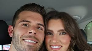 Justin Glaze Shows Some Love for His Cousin, 'Love Is Blind' Star Marshall  Glaze: 'I'm So Happy for Him!'