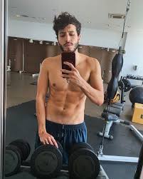 (instagram) remember that sebastian, of colombian origin, has always led a quiet life, and, until now, we had not seen him in trouble, and less legal, if it is true about your arrest.even until their separation of the argentine singer tini stoessel, it was given on good terms and without scandal. Sebastian Yatra S Sexy Photos Popsugar Latina