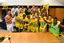 Le club a été fondé le 21 avril 1943, pendant la seconde guerre mondiale, suite à la fusion des. Fc Nantes Photos Facebook