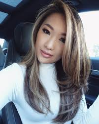 Hollyannaeree Com On Instagram Hair Freshly Done By Ginaatkinson Did A Little More On The Highlights This Time Asian Hair Highlights Hair Color Asian Hair