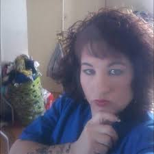 April Irwin (@april.lrwin.7)