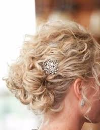 You can easily create the most popular hairstyles from the 1940s today with the following tutorials! Pin En Curly Hair Problems Perks