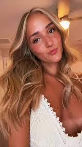 Abigail Marek's Instagram, Twitter & Facebook