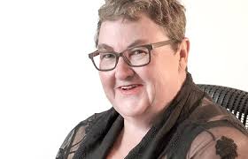 Anne Pattillo's Instagram, Twitter & Facebook