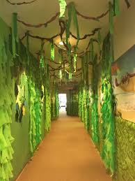 Shipwrecked Vbs Main Hallway Vines Characters Jungle Decorations Vbs Themes Jungle Crafts