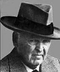 Pe aceasi tema marele scriitor mihail sadoveanu a fost îndrăgostit nebuneşte de munţii vâlcii. Mihail Sadoveanu CeahlÄƒul Oportunismului Istoria CotidianÄƒ