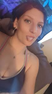 1. I was so ugly in primary school. I made a girl cry😤 because she was  told that I am her husband🙄🥺🚶🏼 2. I hate deep kisses I stop the day I